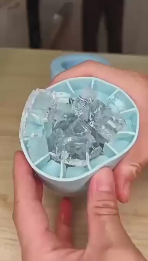Mini Silicone Ice Bucket – 2-in-1 Ice Cube Maker & Storage Box